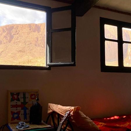 Dar Relax Hostel, Gorges De Todra Тингир Экстерьер фото