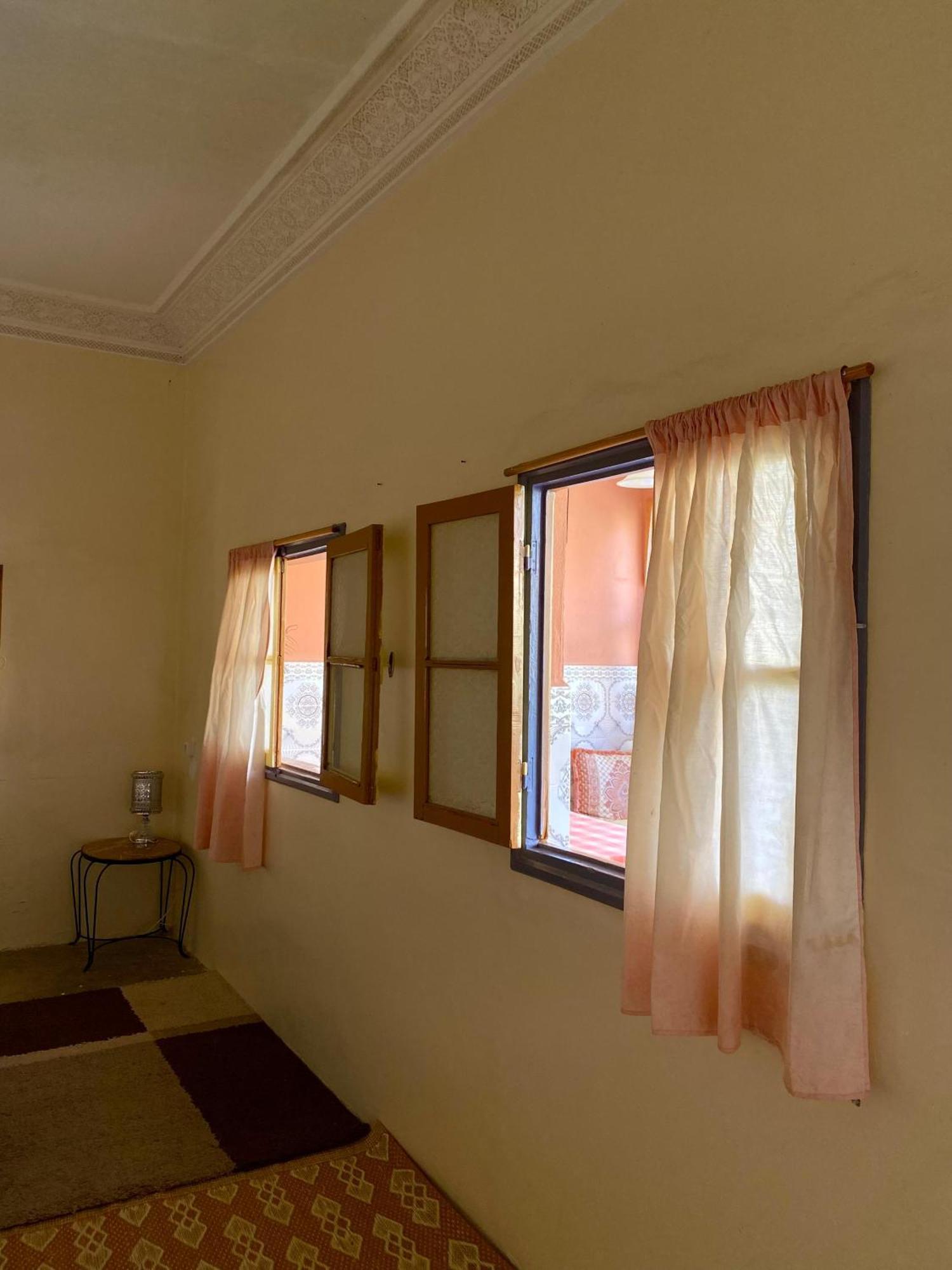 Dar Relax Hostel, Gorges De Todra Тингир Экстерьер фото
