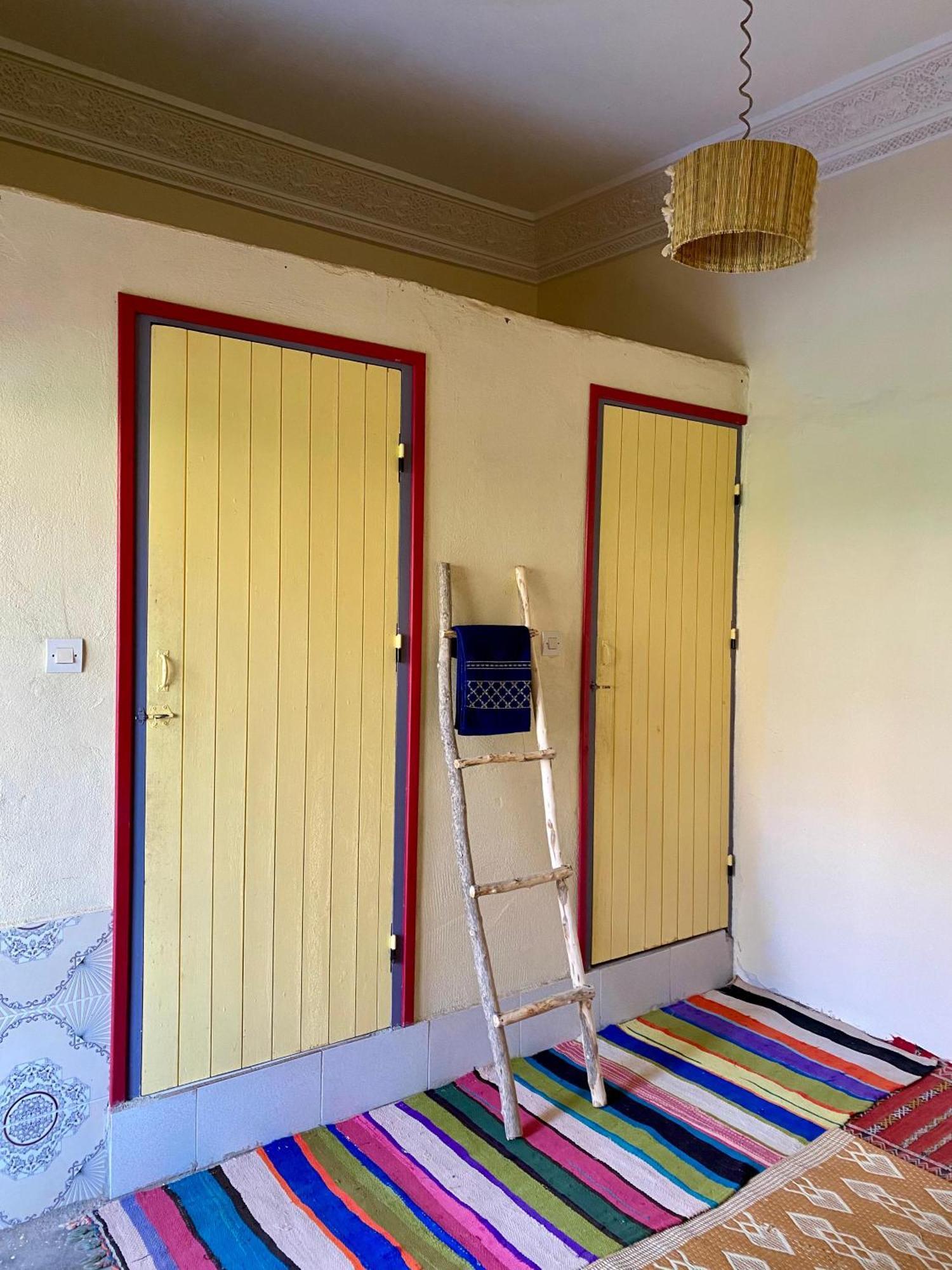 Dar Relax Hostel, Gorges De Todra Тингир Экстерьер фото
