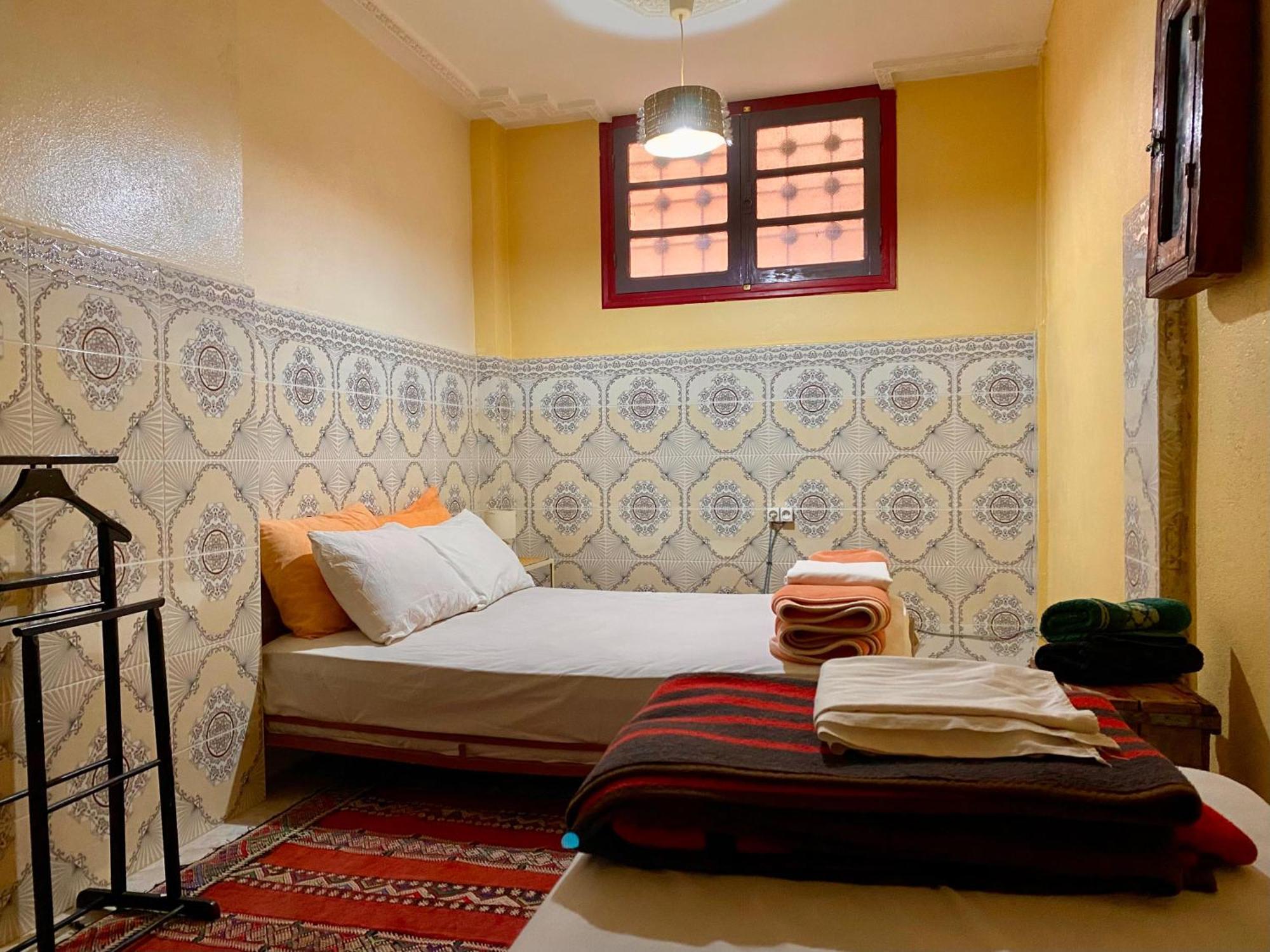Dar Relax Hostel, Gorges De Todra Тингир Экстерьер фото