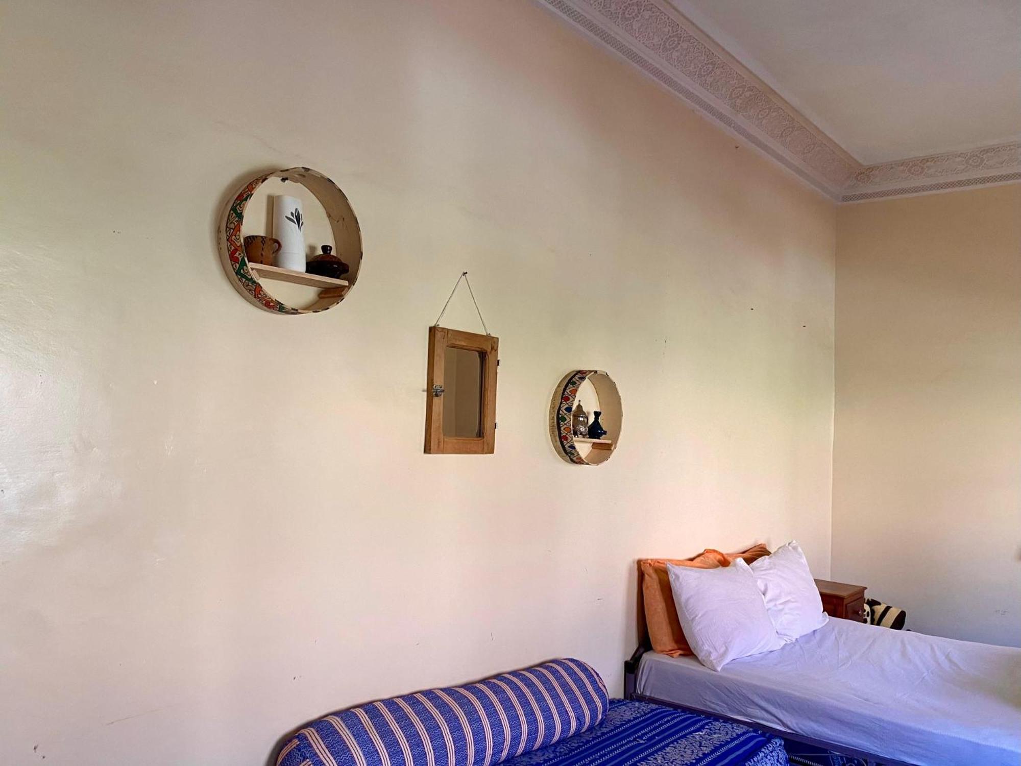 Dar Relax Hostel, Gorges De Todra Тингир Экстерьер фото