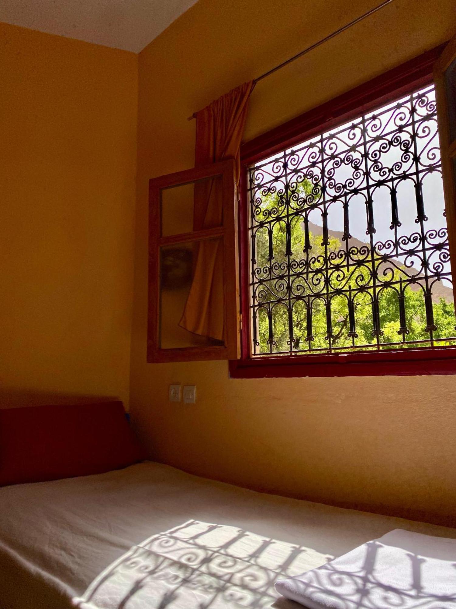 Dar Relax Hostel, Gorges De Todra Тингир Экстерьер фото